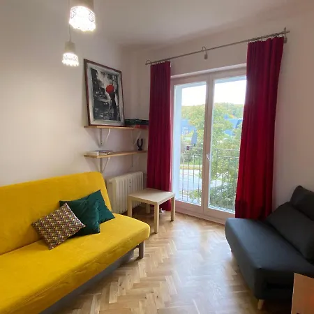 Apartament Kawalerka W Centrum Gdyni Z Osobną Kuchnią, 15 Min Spacerem Od Morza
